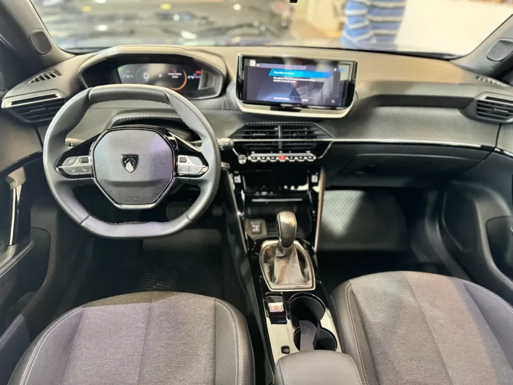 Lateral Peugeot 2008