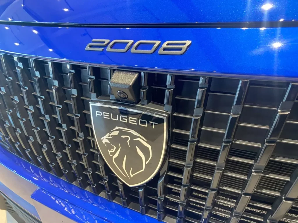 Frontal Peugeot 2008