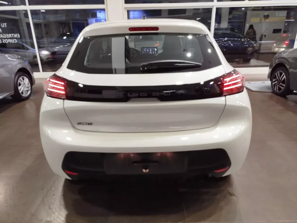 Peugeot 208 exterior